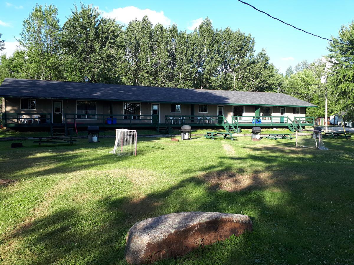 Chalkley'S Sandy Bay Cottage Resort Nipissing Beach Екстериор снимка