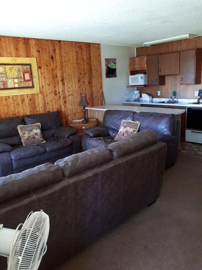 Chalkley'S Sandy Bay Cottage Resort Nipissing Beach Екстериор снимка