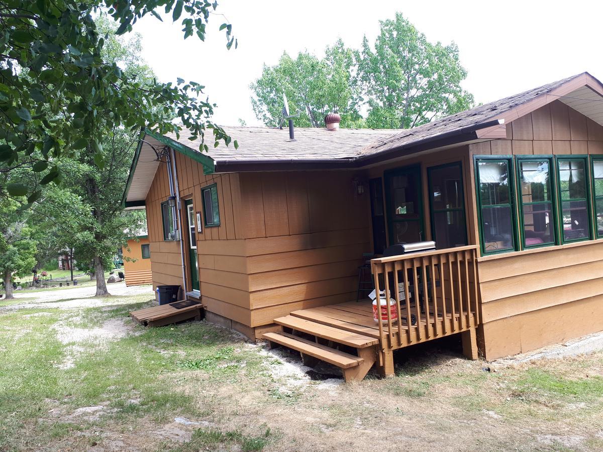 Chalkley'S Sandy Bay Cottage Resort Nipissing Beach Екстериор снимка