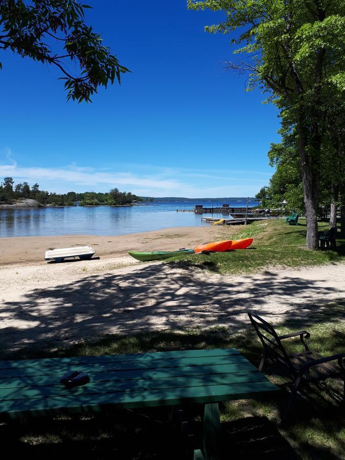Chalkley'S Sandy Bay Cottage Resort Nipissing Beach Екстериор снимка