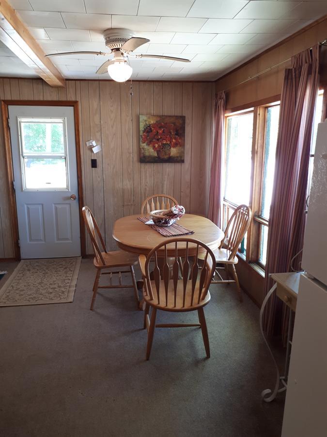 Chalkley'S Sandy Bay Cottage Resort Nipissing Beach Екстериор снимка